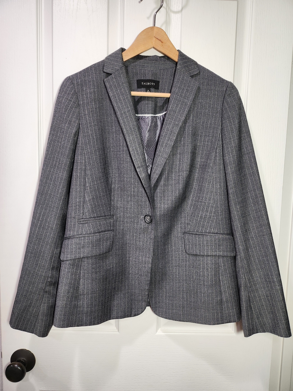 Talbots Gray Pinstripe Wool Blend Single Button Blazer Jacket Size 8
